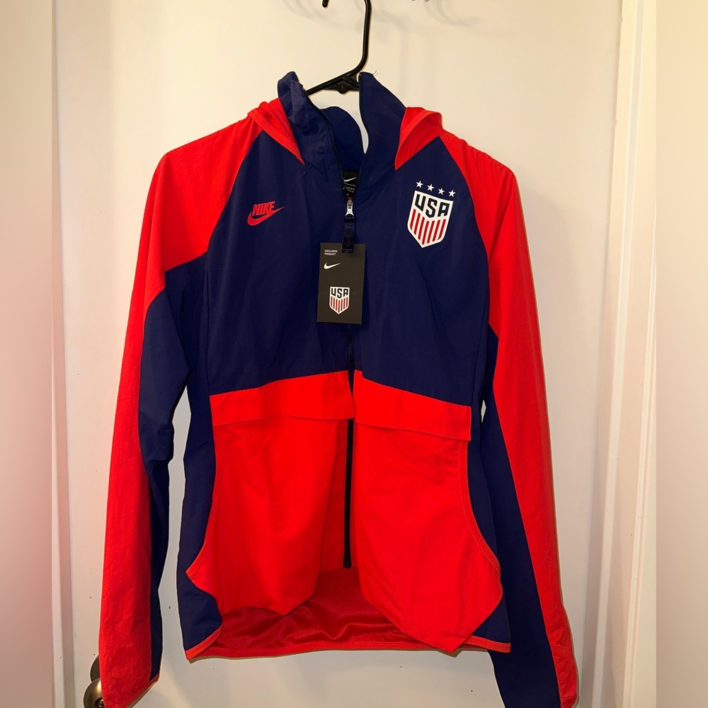 Brand new Nike USA windbreaker